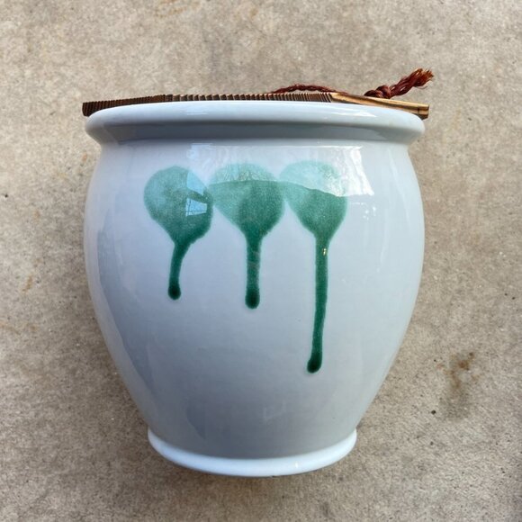 Tokoname Ware Hisamatsu Kiln Urn Vase with Wooden Lid - Picture 2 of 15